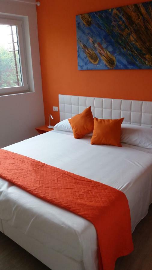 Suite Color Верона Екстериор снимка
