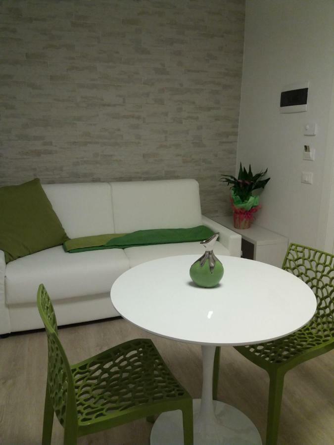 Suite Color Верона Екстериор снимка