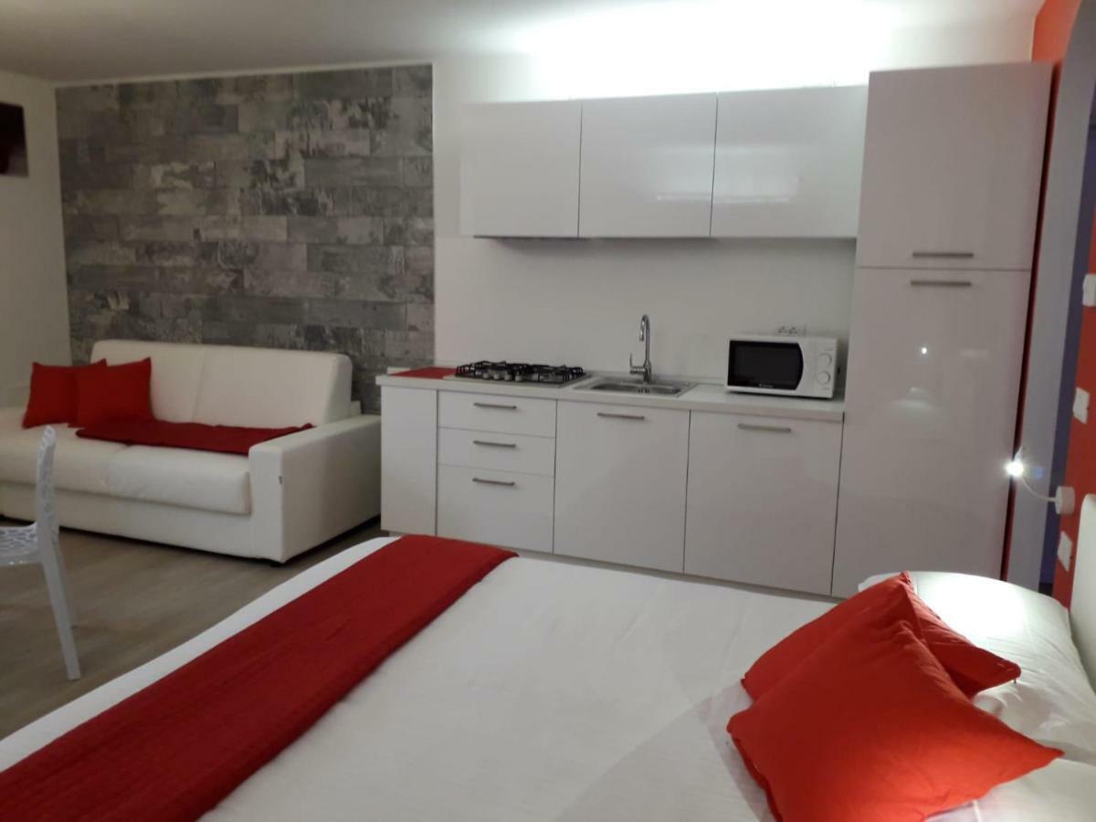 Suite Color Верона Екстериор снимка